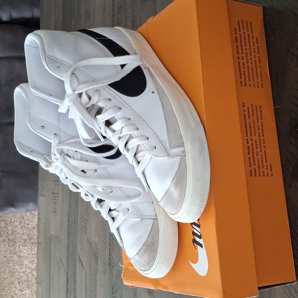 Nike Blazer Mid 77
